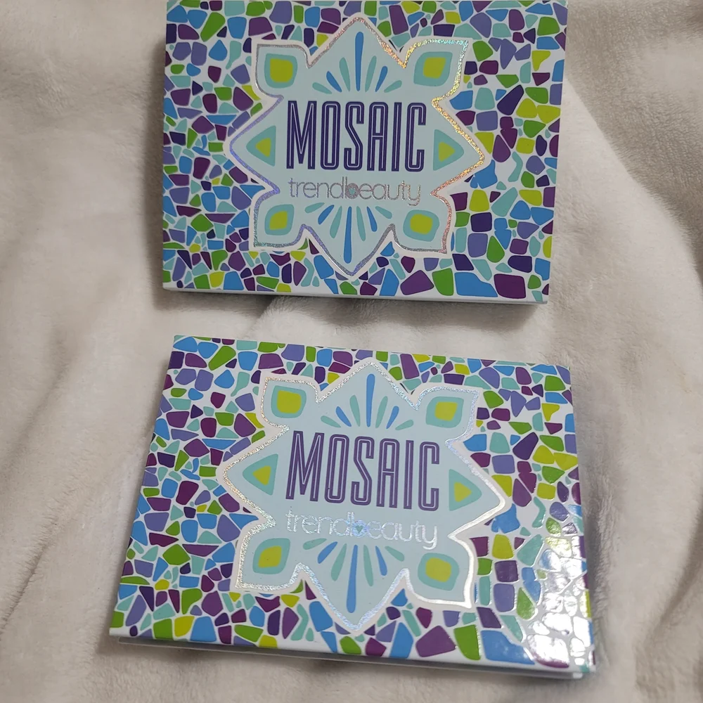 TRENDBEAUTY‎ Mosaic Eyeshadow Palette  Full Size New In Box Neutrals Shimmers